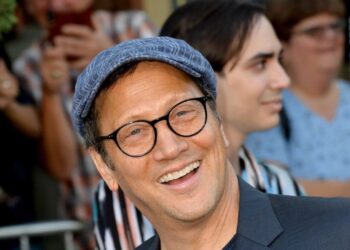 MAGA-loving actor Rob Schneider declares war on Texas GOP — with bizarre reason