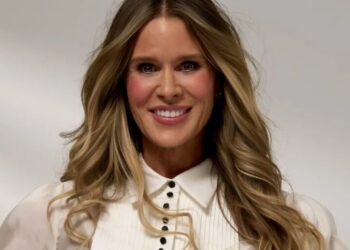 This CEO was bedridden 16 hours a day. She turned her own misdiagnosis into a self-funded, multimillion-dollar thyroid clinic