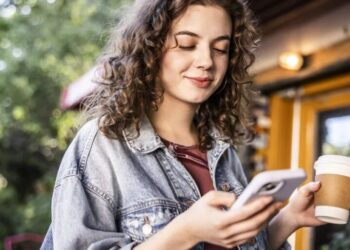 Gen Z say selling their secondhand stuff online is teaching them more about business than college—and 85% of hiring managers agree