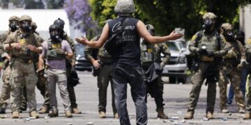 ‘See bodies, chase bodies.’ What immigration agents’ body cameras, texts reveal about L.A. raids