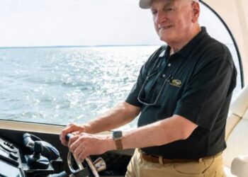He worked 100-hour weeks to save a nearly bankrupt boat company. At 83, he’s just turned down $400 million for it—and gave it all to charity instead