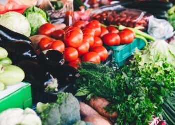 Is Farmers’ Market Produce Safer During the Cyclospora Outbreak?