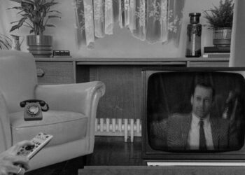 Short Videos Are Killing Hollywood. A Merger Won’t Save It.
