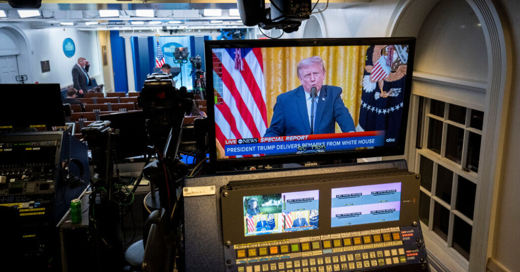 Beijing Rejects Trump’s Claim of Meddling, but Avoids a Fight
