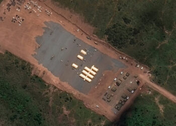 7 Americans Are Kept at a Kenya Ebola Site as Trump Travel Ban Issued