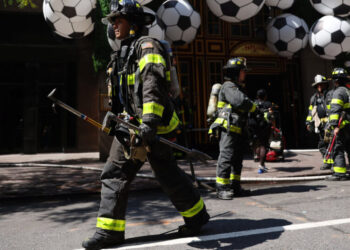 Fire in Midtown Manhattan Adds to Smoke Above New York City
