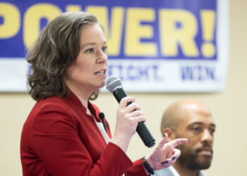 Democrat Quits Wisconsin Governor’s Race, Upending Fight for Open Seat
