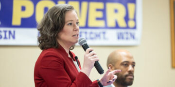 Democrat Quits Wisconsin Governor’s Race, Upending Fight for Open Seat