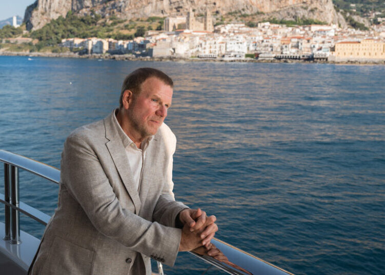 As Trump Scraps With Meloni, His Envoy to Italy Is at Sea