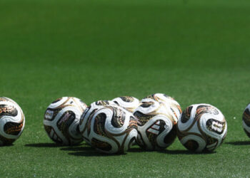 France vs. England: Who’s No. 3?