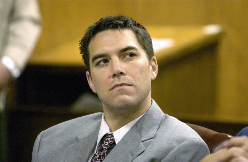 Scott Peterson listens in court in Modesto, California.