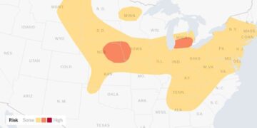 3 Dead After Boat Capsizes on Wisconsin Lake During Severe Storm