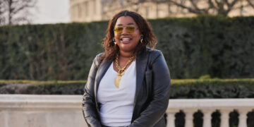Can I Wear Big Jewels With My Jeans and T-Shirt?