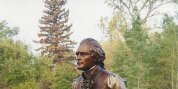 White House Adds Jefferson Statue to the Rose Garden