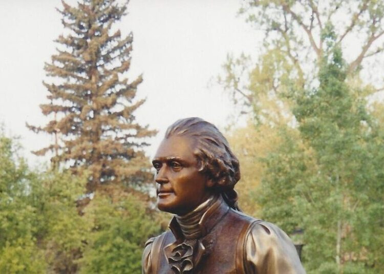 White House Adds Jefferson Statue to the Rose Garden