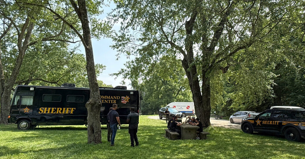 5 Found Dead in Ohio After Child Tells Driver His ‘Family Was in the River’