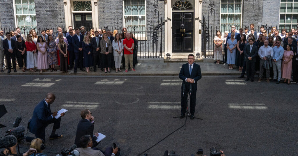 Britain’s New Leader Orders Cut in Taxes on Electricity