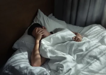 Even Mild Sleep Deprivation May Lead to Weight Gain