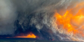 Most Forest Fires in Canada Are Simply Impossible to Put Out