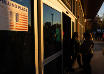 House Approves Bill Limiting Stock Trades for Congress