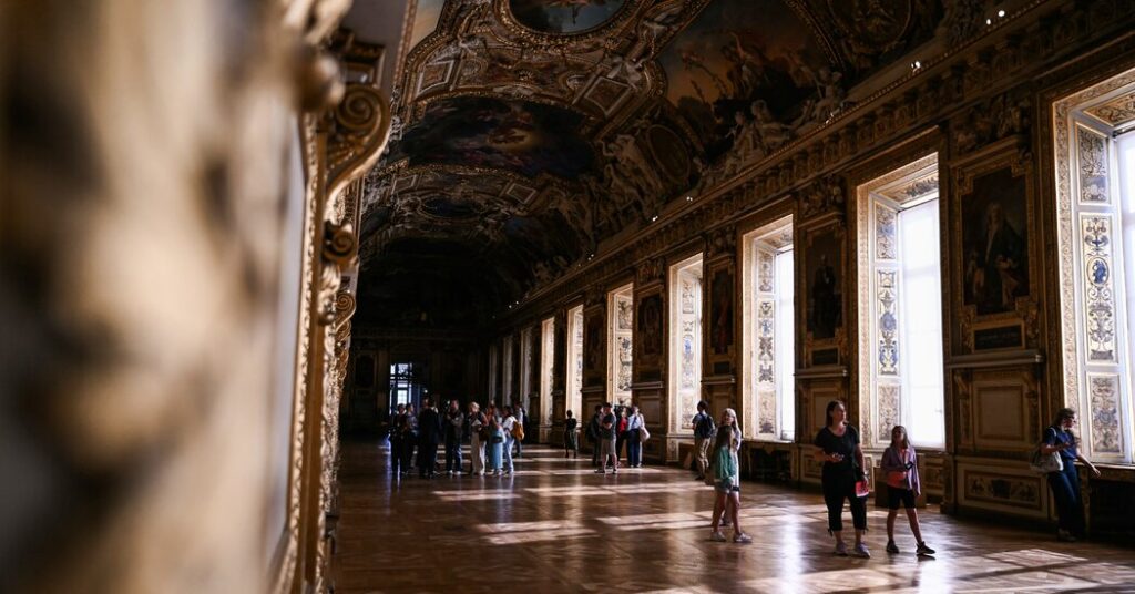 ‘There Is a Void’: Louvre’s Burgled Gallery Reopens Without Stolen Jewels