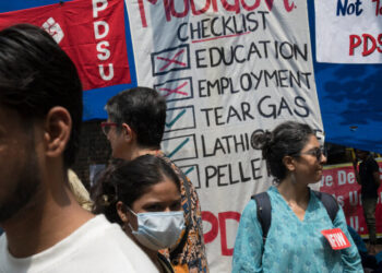 Modi Caught Off Guard as India’s Economic Failings Inflame Young People