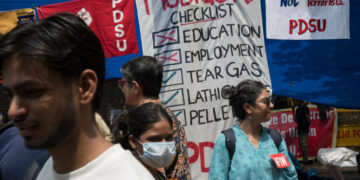 Modi Caught Off Guard as India’s Economic Failings Inflame Young People