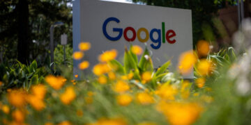 Google Hit With $1 Billion Fine for Abusing Its Power in Europe