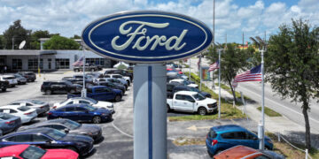 Ford Will Use Apple Software in New Self-Driving System