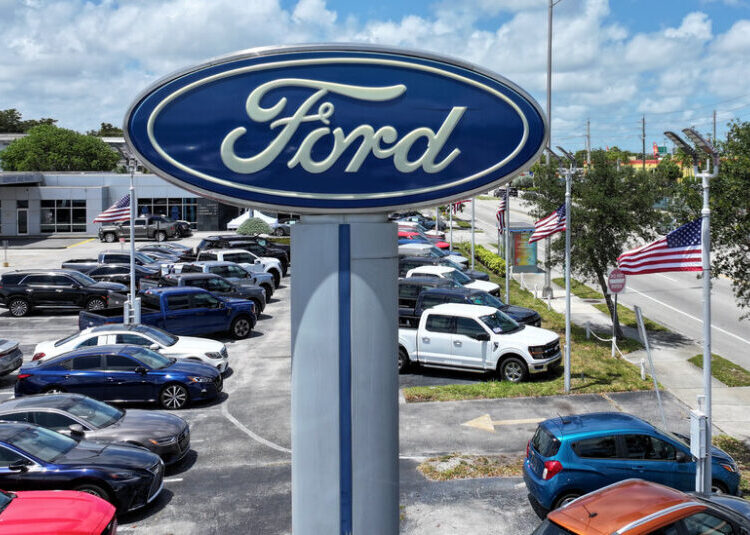 Ford Will Use Apple Software in New Self-Driving System