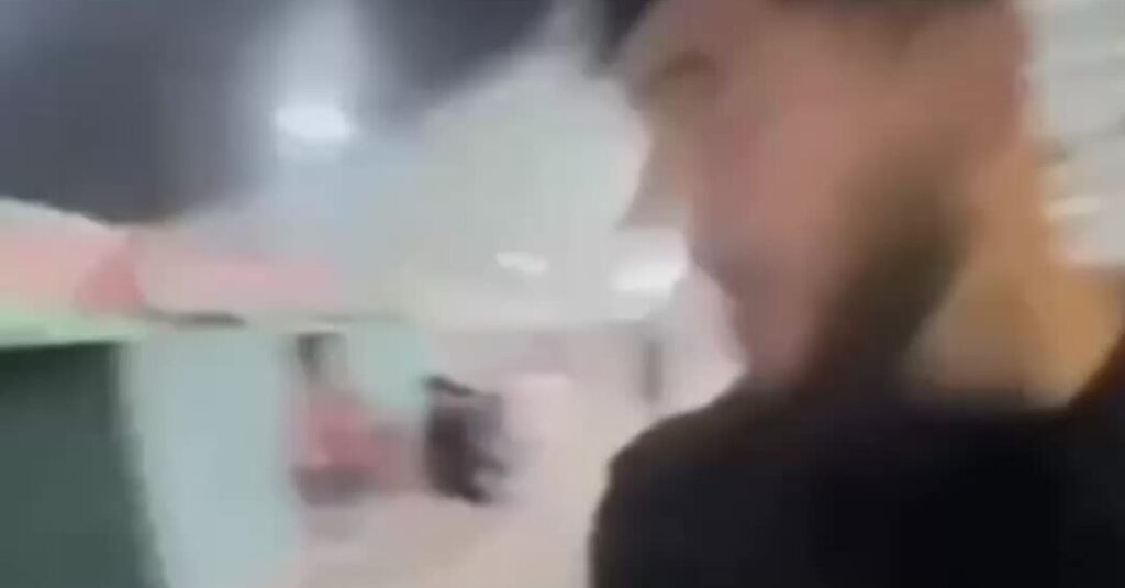 Chaos Breaks Out at Border Crossings in Iraq