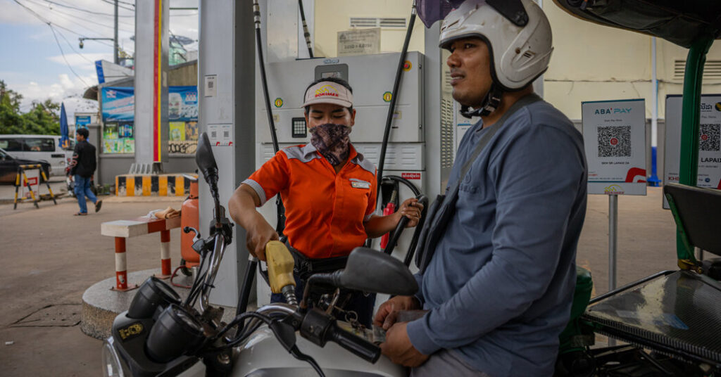 Oil Prices Continue to Rise as Conflict With Iran Drags On