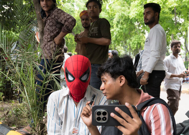 Phones in Hand, India’s Young Protesters Blast Through Modi’s Media Control
