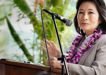 Hawaii Lt. Gov. Is Indicted in Corruption Investigation