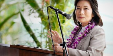 Hawaii Lt. Gov. Is Indicted in Corruption Investigation