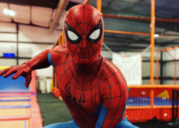 Good Samaritan in Arkansas Rides to the Rescue in a Spider-Man Costume