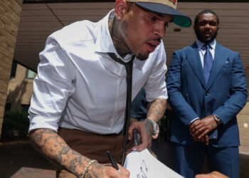 Chris Brown Pleads Guilty in London Nightclub Assault Case