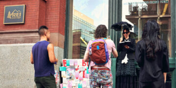 Saying Farewell to R.E.I.’s Beloved New York City Storefront