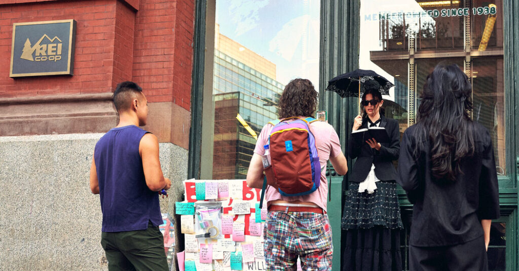 Saying Farewell to R.E.I.’s Beloved New York City Storefront
