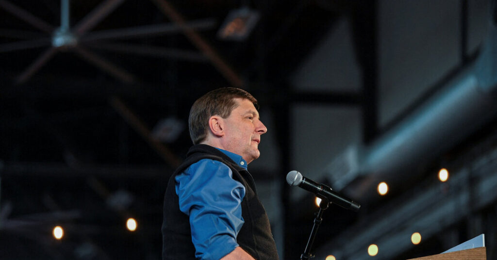 In Maine, Democrats Pick Troy Jackson to Replace Platner in Senate Race