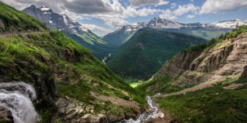 Man Dies After Being Struck by a Falling Rock at Glacier National Park