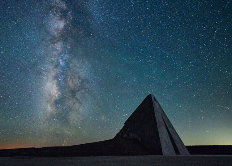 He’s the Last Great Land Artist You’ve Never Heard Of