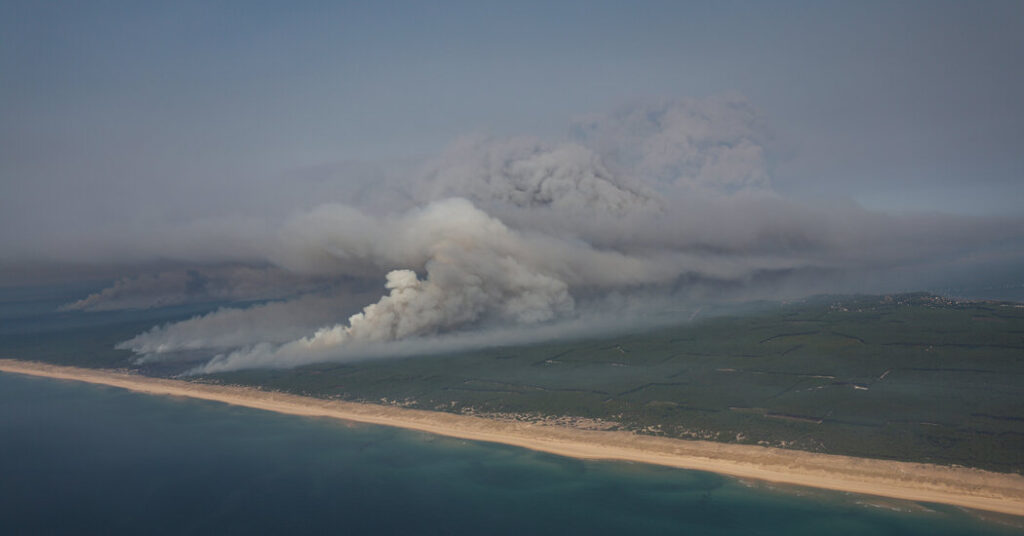 Firefighters in France Encounter a ‘Fire Cloud’