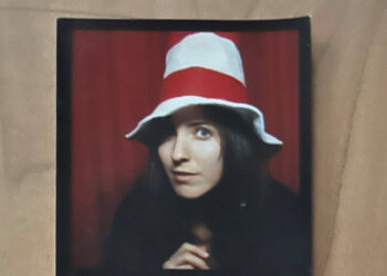 How a Wacky Photo Booth Gave ‘The Wedding People’ Some Laughs