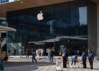 Apple Introduces Leasing Program for iPhones and Other Devices
