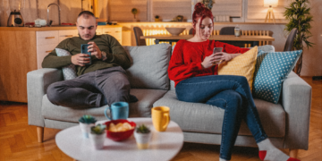 3 Signs You and Your Partner Are Falling Into ‘Roommate Syndrome’ (and How to Fix It)