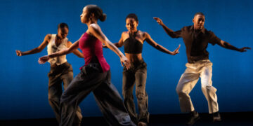 Review: Dancing to the Sounds of Philly Soul, but Muted