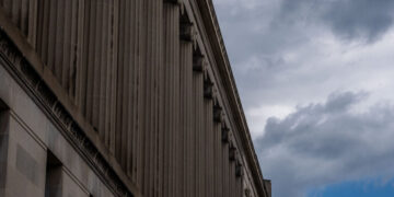 Justice Dept. Seeks to Use Secretive Court to Deport Mother of Convicted ISIS Supporter