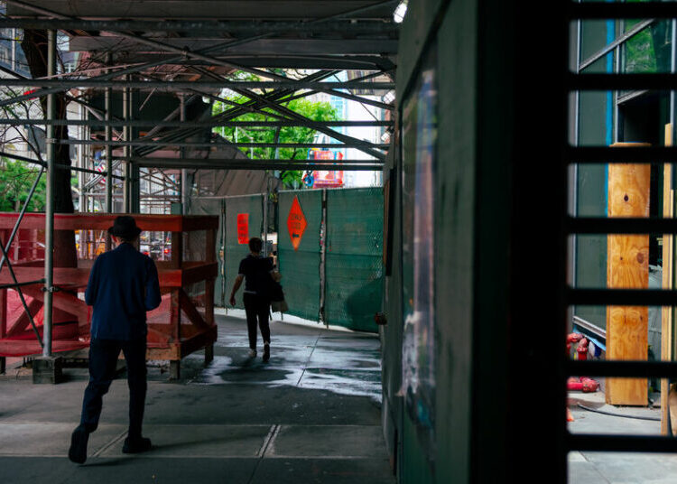 Big Losses for Small Businesses in the ‘Frozen Zone’