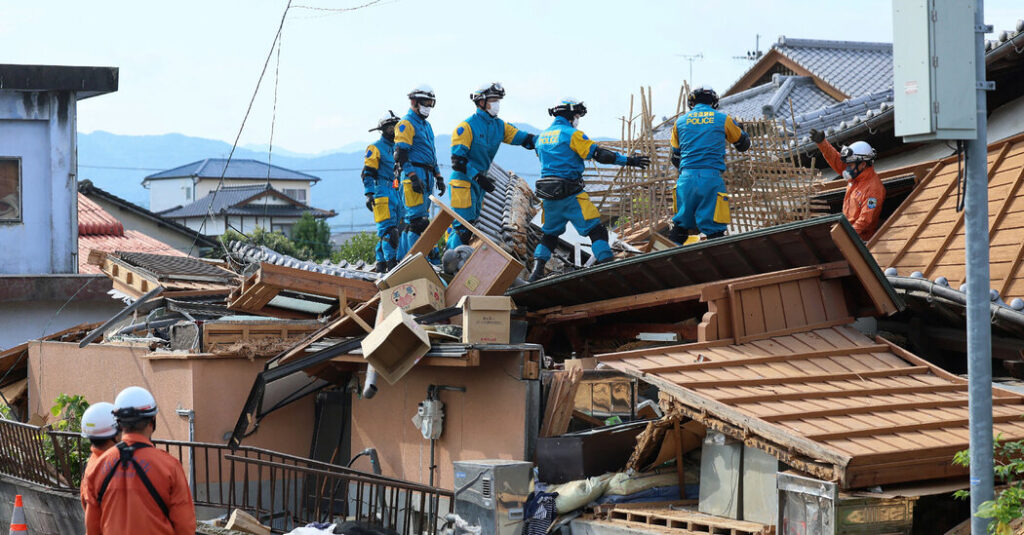 Death Toll From Japan Quake Rises to 34 as Rescue Efforts Continue